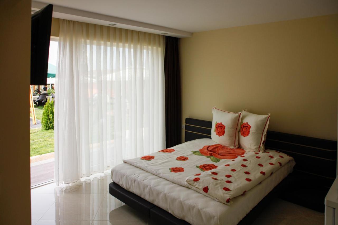 Zafo Hotel Sinemorec Zewnętrze zdjęcie