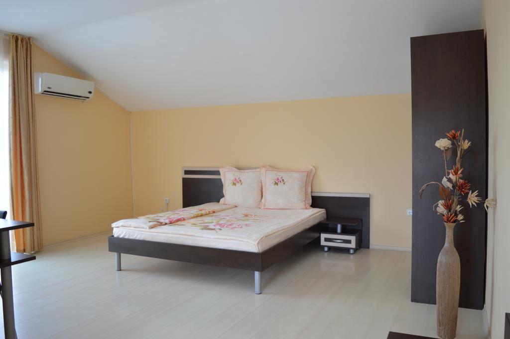 Zafo Hotel Sinemorec Zewnętrze zdjęcie